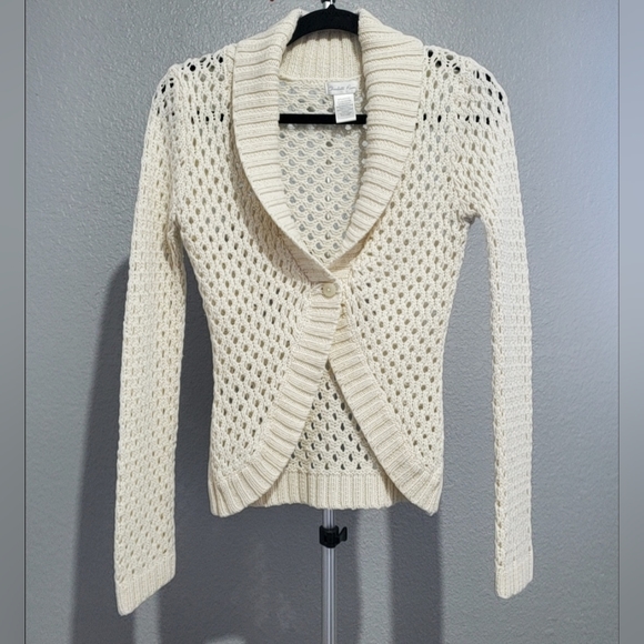 Charlotte Russe  Long Sleeve White Crocheted One Button Knit Cardigan Sweater M - Picture 4 of 7